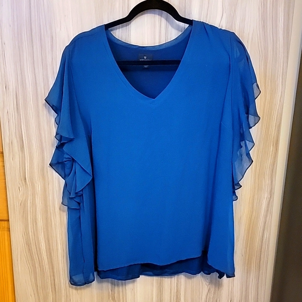 Teal ruffled top